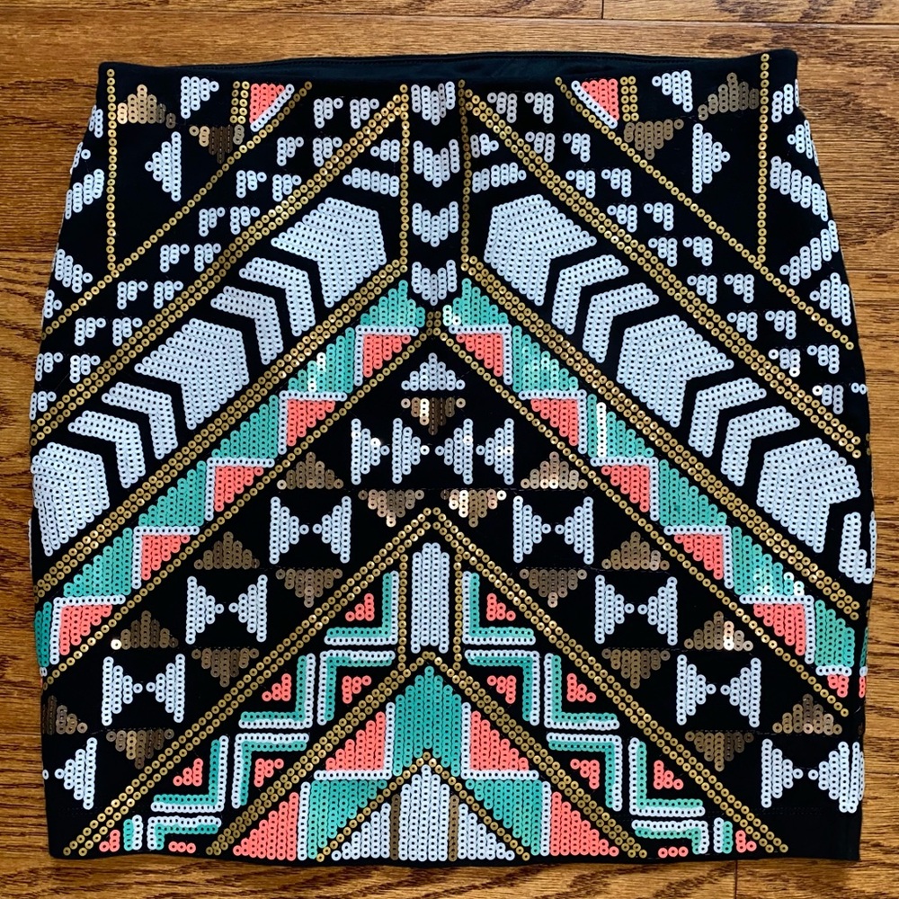 Super cute Express Tribal Print Sequin Skirt Size Small Like New!